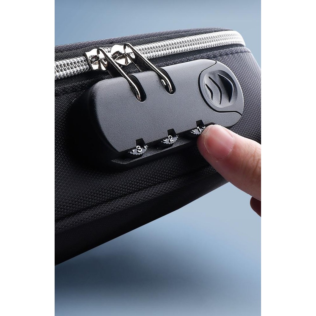 

Kotak Pencil Dengan Kunci Kombinasi Z967