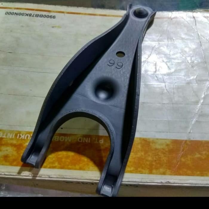 Garpu Kopling Escudo 1.6 Asli