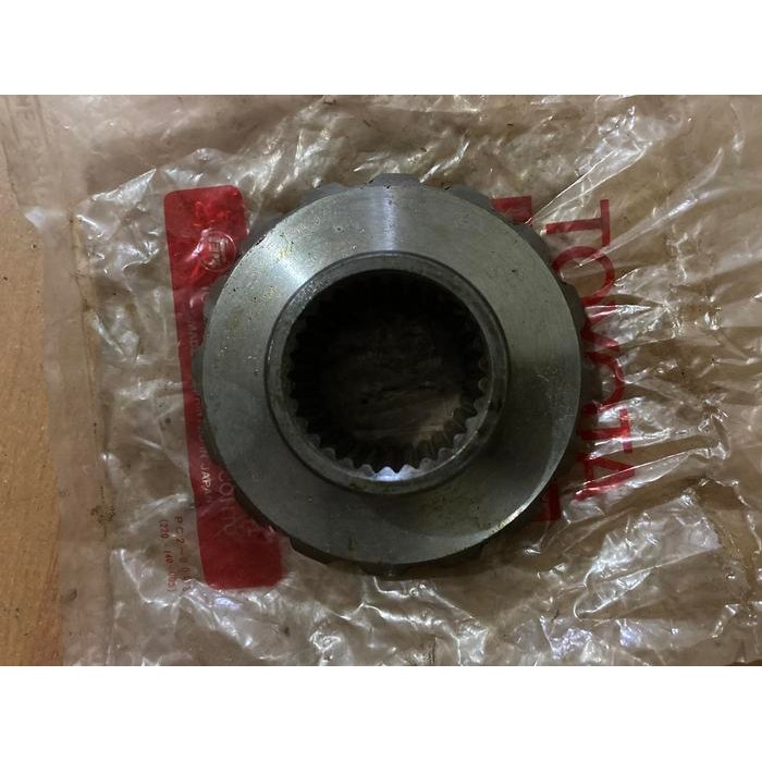Gigi Pinion Bolu Gardan Besar Corona 2000 Rt132 18R Toyota Genuine
