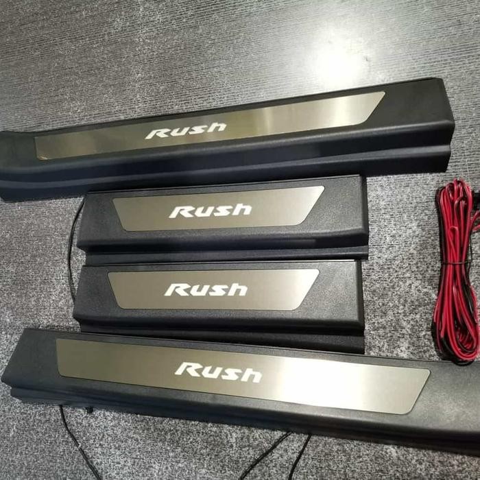 LED SILLPLATE TOYOTA RUSH 2019-2020