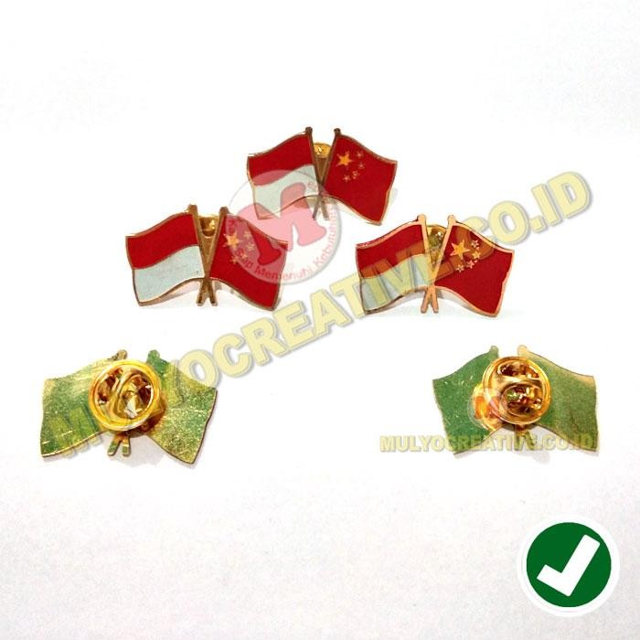 

Lencana Pin Bendera Persahabatan Negara Indonesia Dan Tiongkok PREMIUM