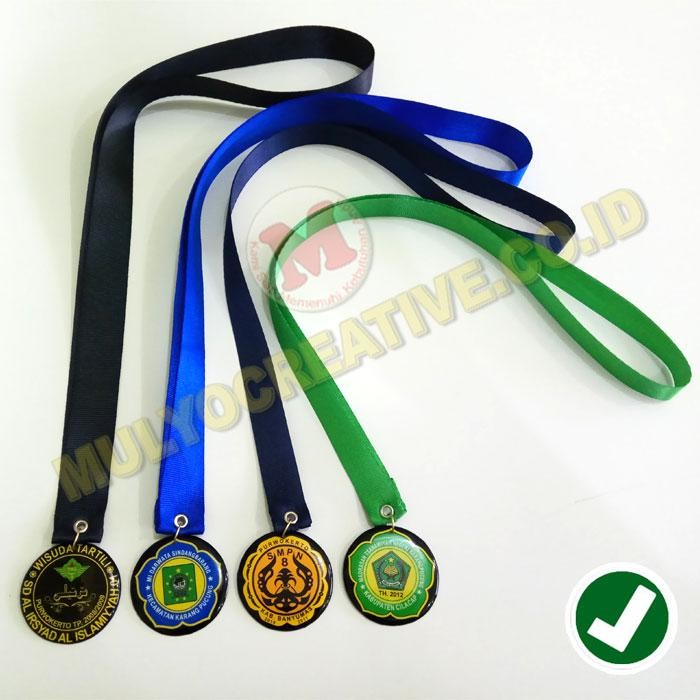 

Medali Murah Desain Custom - Medali Wisuda Kelulusan PREMIUM