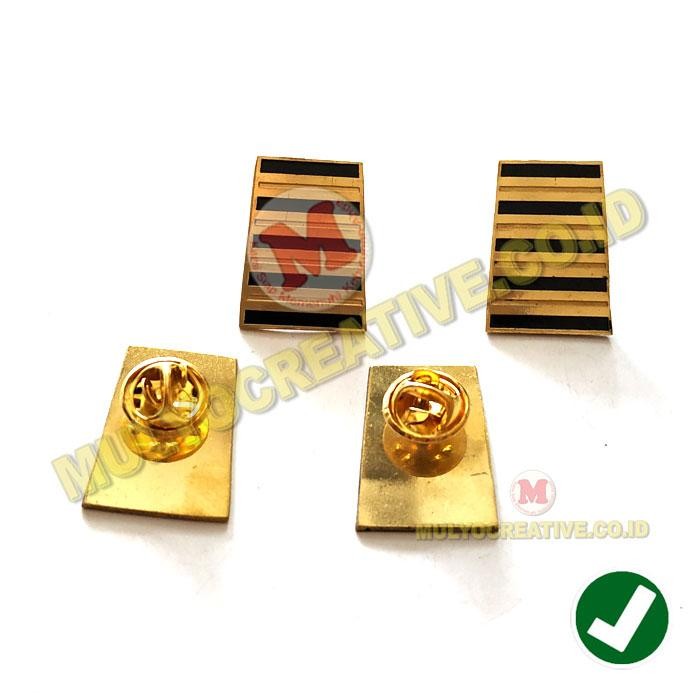 

Pin Pangkat Pilot Strip 4 Lapel Pin Pilot Murah Bahan Logam Kuningan PREMIUM