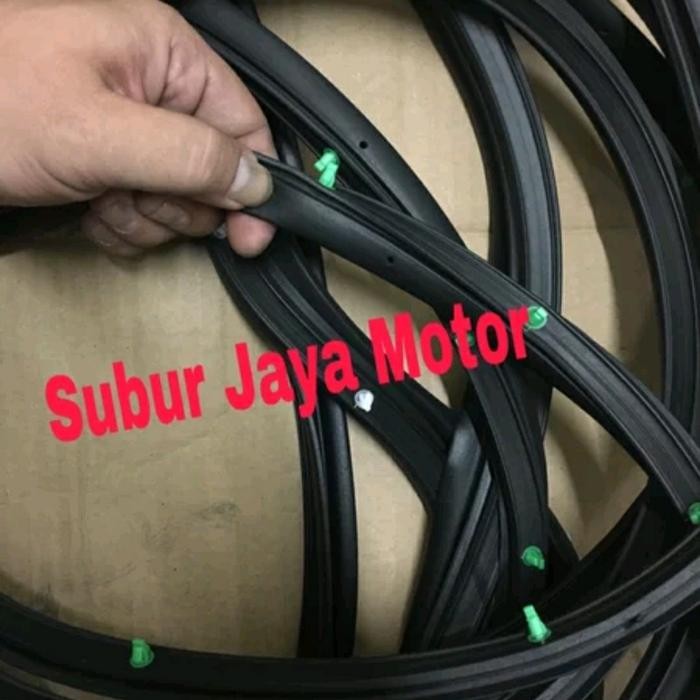 Karet Pintu Toyota Corolla Ke30 (4 Pintu)