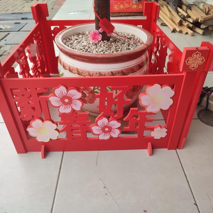 PARTISI BUNGA/ SEKAT KAYU/ HIASAN IMLEK/ PARTISI KANTOR