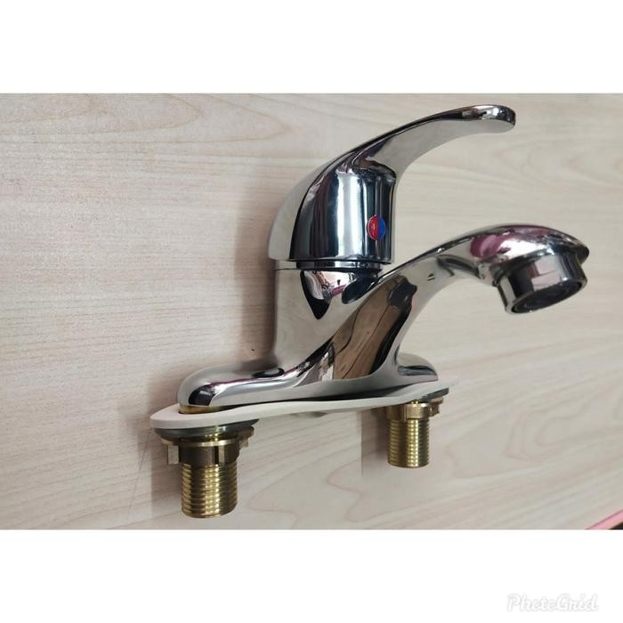 Limited Kran Wastafel 2 Lubang Panas Dingin Model Toto