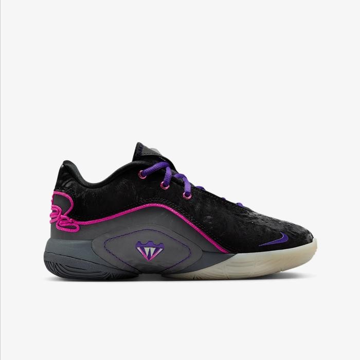 Sepatu Basket Anak Nike Lebron XXII GS Blacklight FV5636-001
