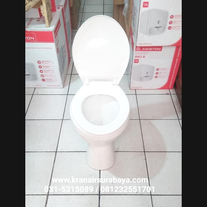 Kloset Duduk Siram Manual