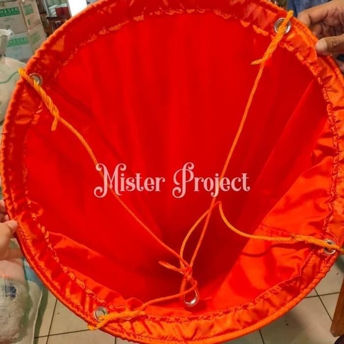 

Terlaris Windsock Petunjuk Arah Mata Angin 50cm x 150cm /Windsock Parasut Murah SALE