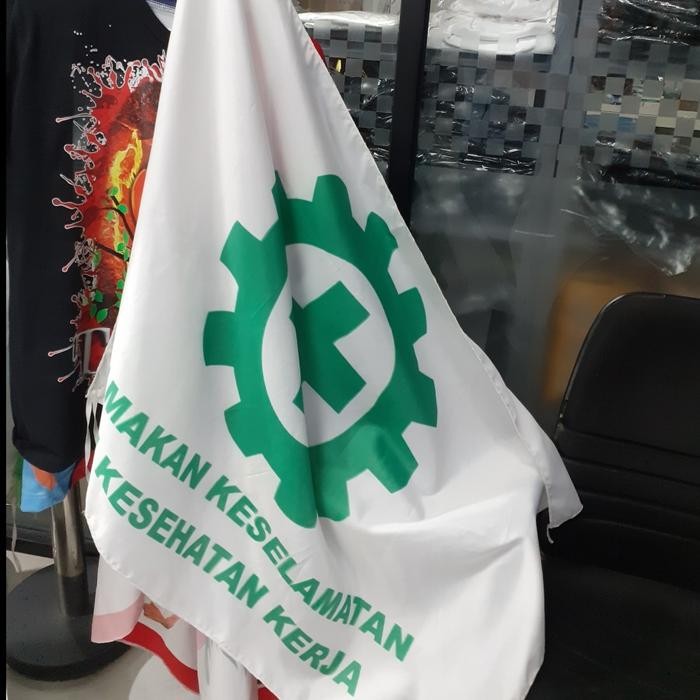 

Terlaris Bendera Keselamatan dan Kesehatan Kerja / Bendera K3 Kantor SALE