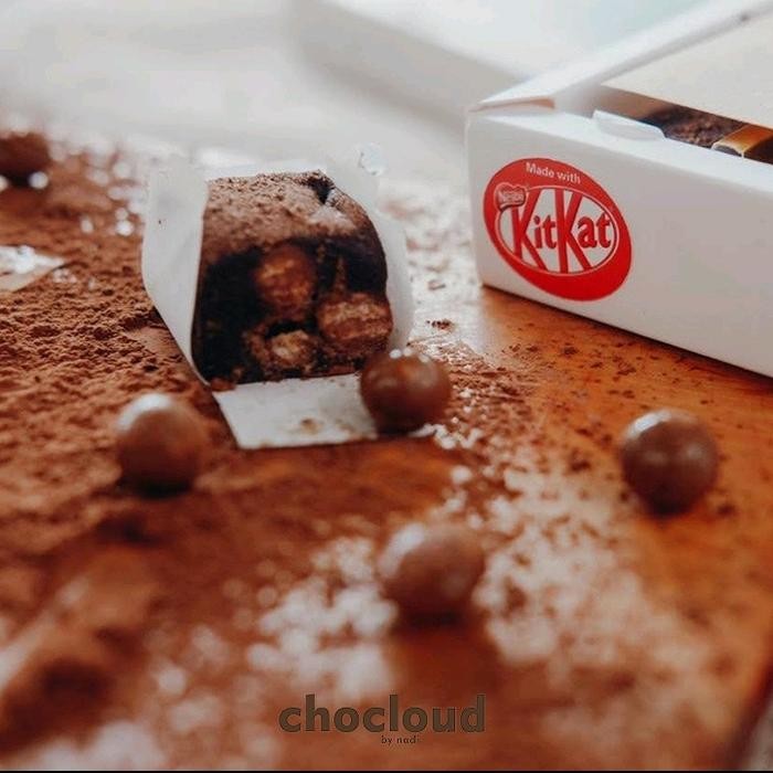 

Chocolate Gift Pack / Hadiah Coklat Lembut Chocloud - Isi 18 pcs