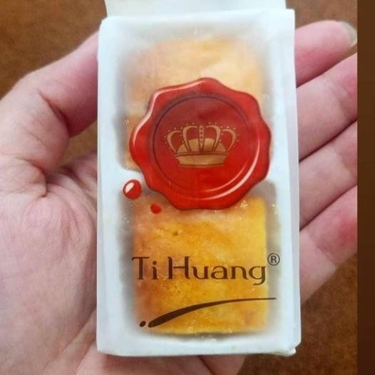 

Pineapple Tart / Pia Nenas Ti Huang - Nastar Keju / Durian / Kastangel