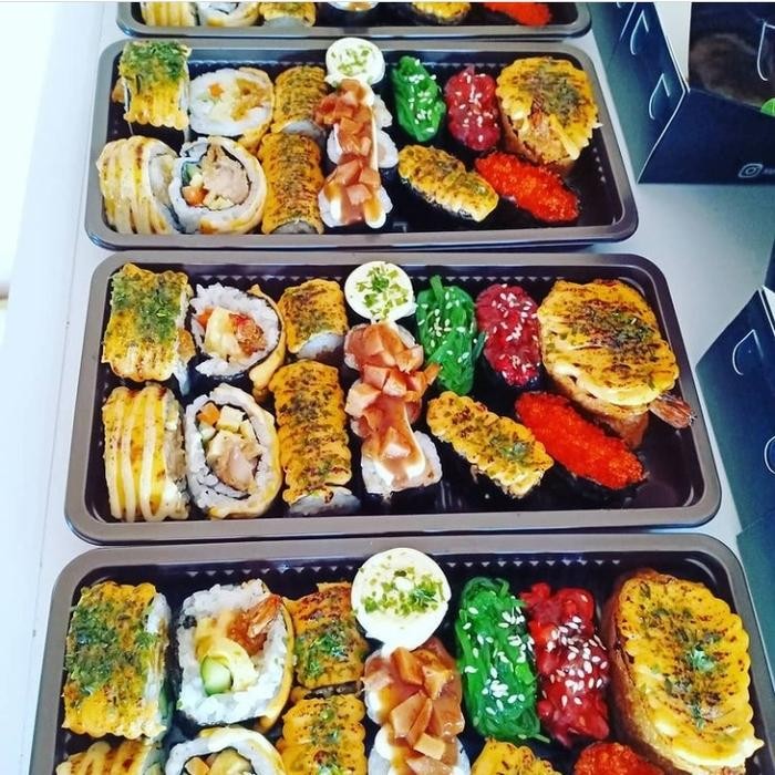 

Mix Sushi - Mix Box Series - 16 pcs