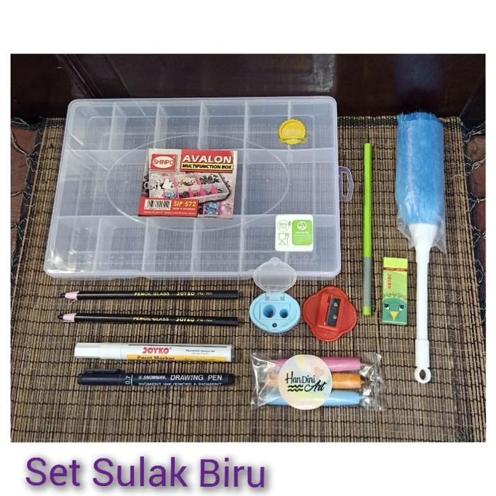 

Kotak Peralatan Menggambar Alat Kerik Gambar Sulak Pensil Kaca Joyko Rautan Krayon Rautan Dua Lubang