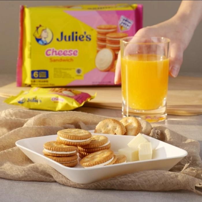 

Ger Julie's Cheese Sandwich 168 g/ biskuit keju Julies