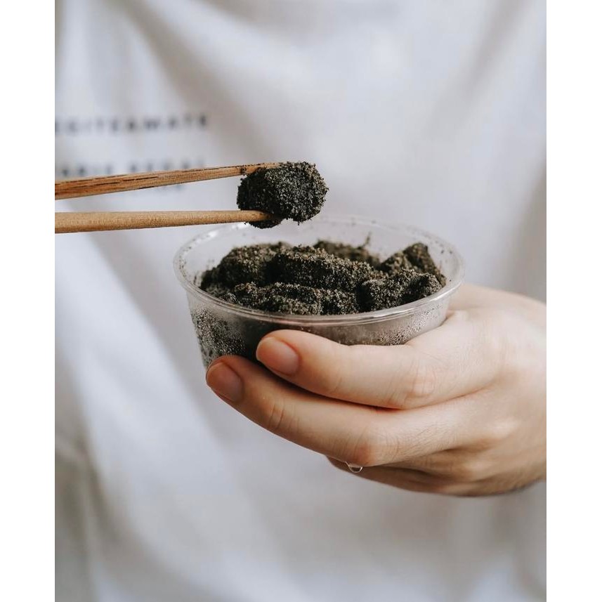 

Gdh Black Sesame Mochi or Goma Mochi. A rich black sesame taste, not too sweet.