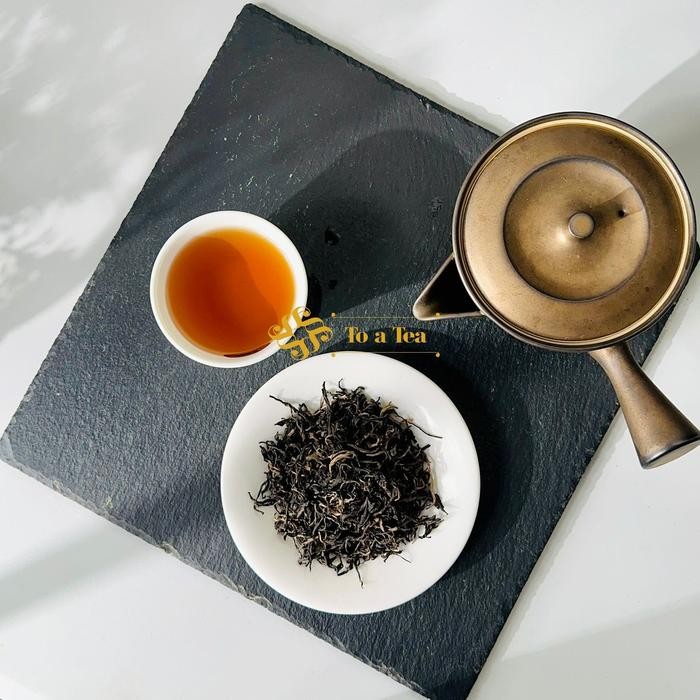 

Premium Golden Black Tea / Gold Leaf Black Tea / The Hitam Premium Daun Emas