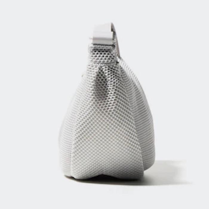 UNIQLO Round Shoulder Mesh Bag Tas Selempang Bahu Bulat Pria Wanita White
