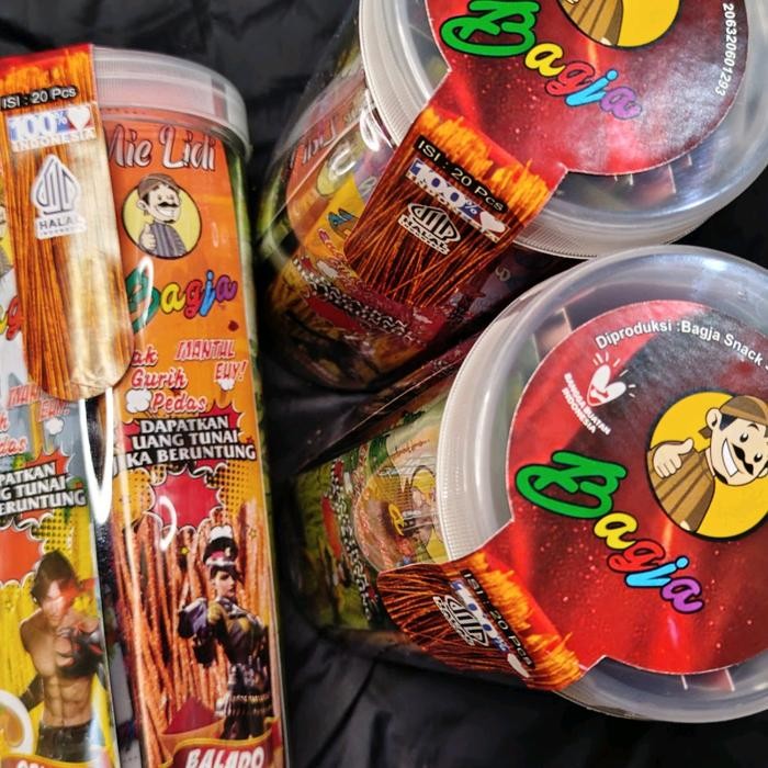 

cemilan mie lidi karakter kemasan Toples, isi 20pcs Snack