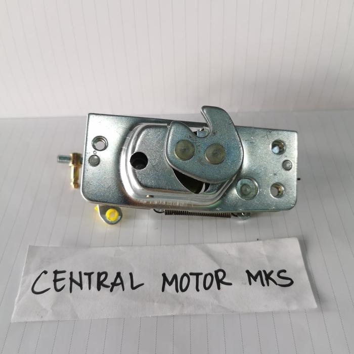 Door Lock Pintu Bagasi Belakang Suzuki Katana.