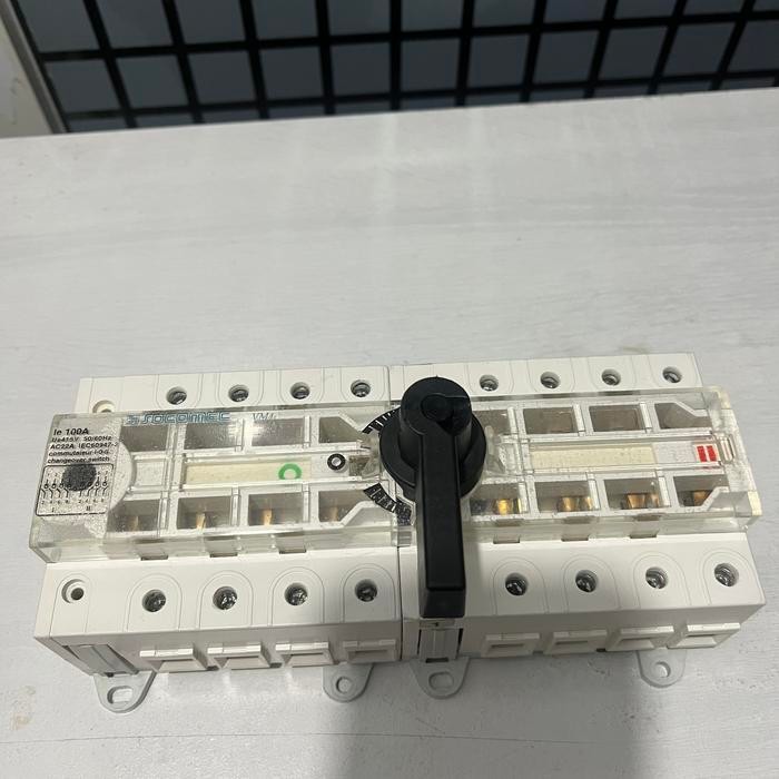 Ohm saklar socomec 4pole 100A cos 4p 100a socomec