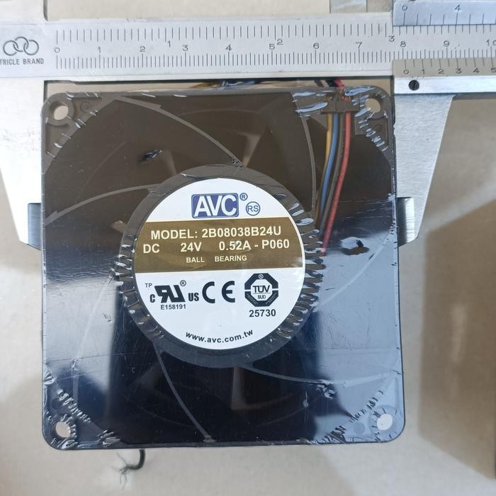 kipas fan ukuran 8x8x3,8 cm DC 24 volt high speed