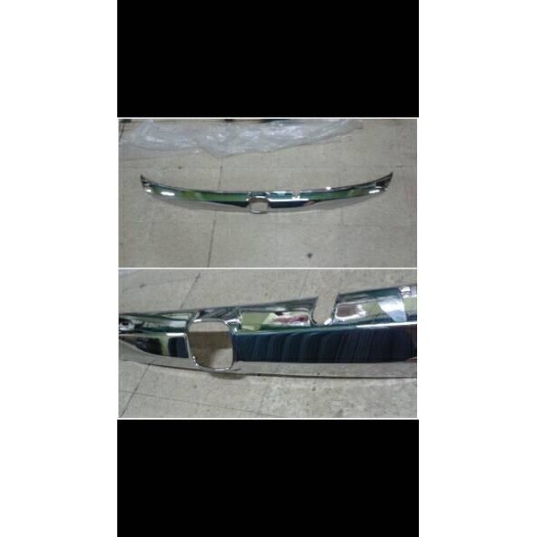 Truk Lid/List Pintu Belakang Mobilio Crom