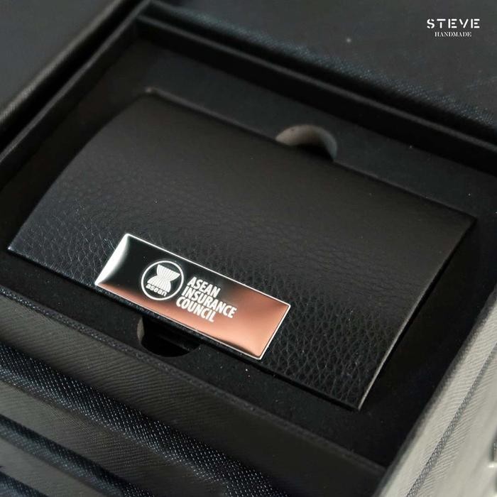 

Tempat Kartu Nama PU Leather + Stainless Steel Card Holder CH0028