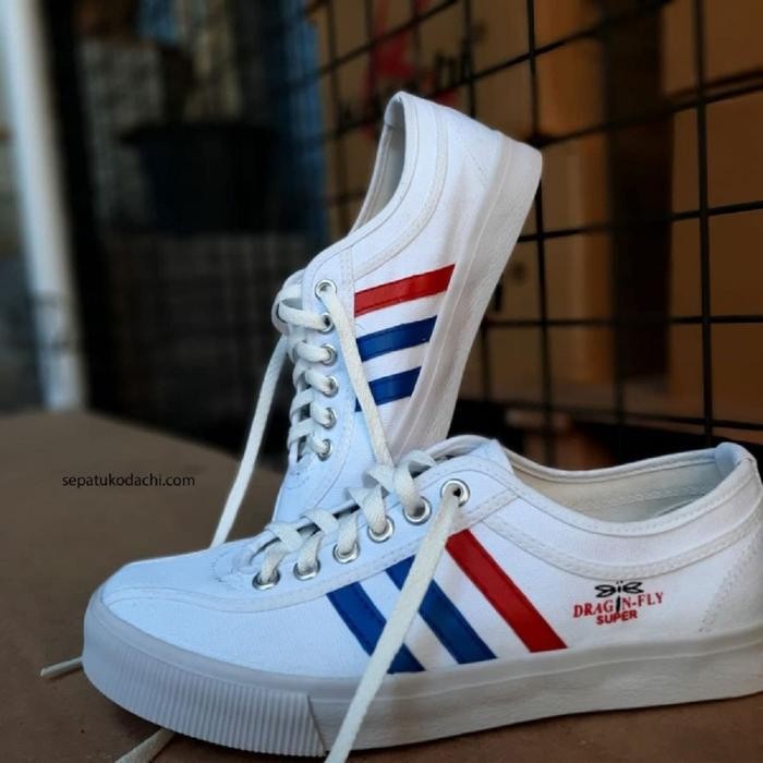 Sepatu Dragonfly Falcon Putih / Sepatu Dragonfly Falcon White