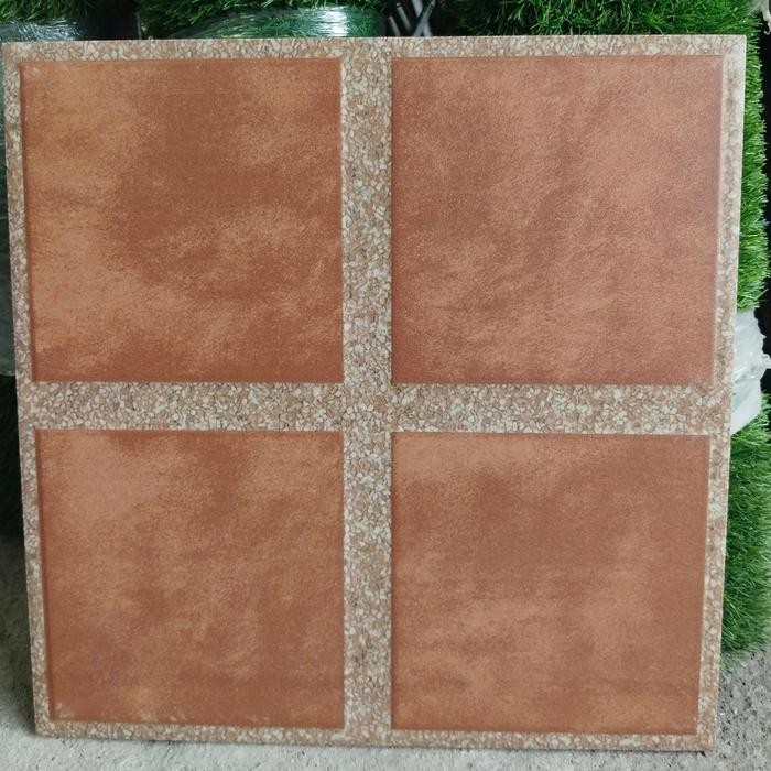 Keramik 40x40 kasar/ keramik teras/ keramik garasi/ lantai kamar mandi