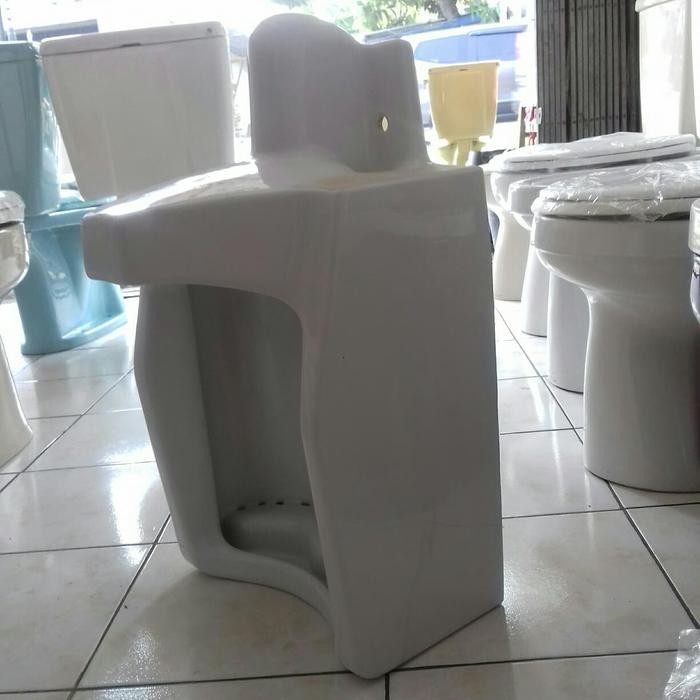 Urinoir Toto U57/Tempat Kencing Pria Kode 359