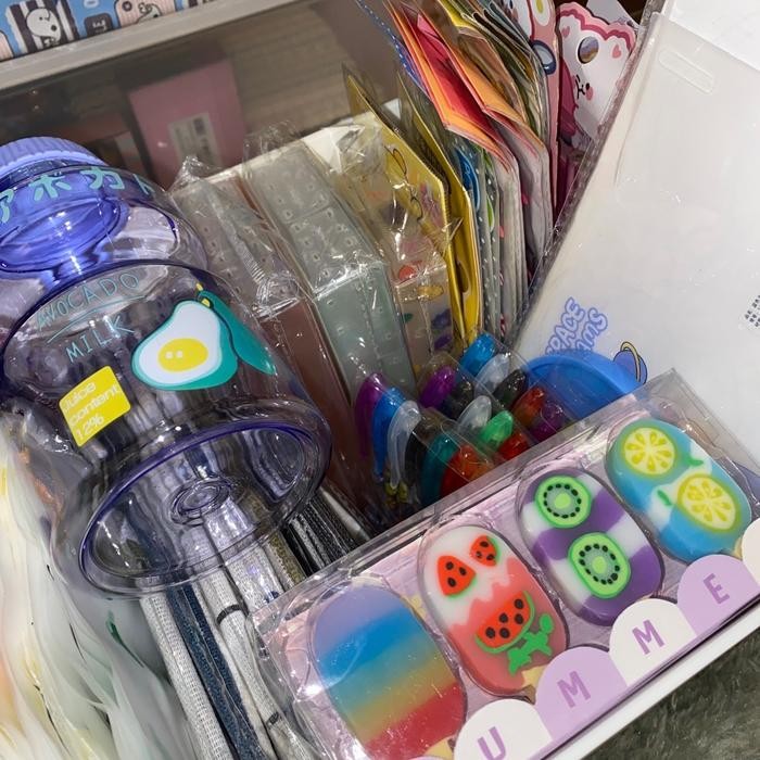 

Paket Alat Tulis Lucu Besar