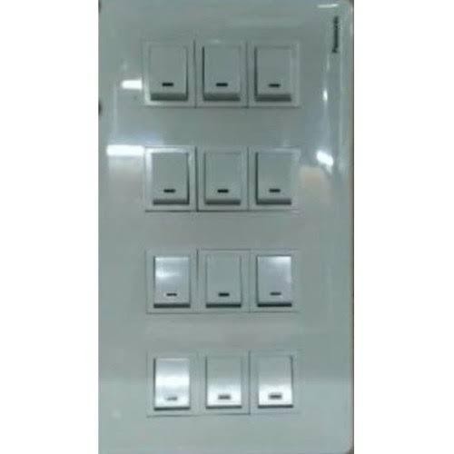 Saklar 12 gang Panasonic set sudah termasuk inbowdus besi