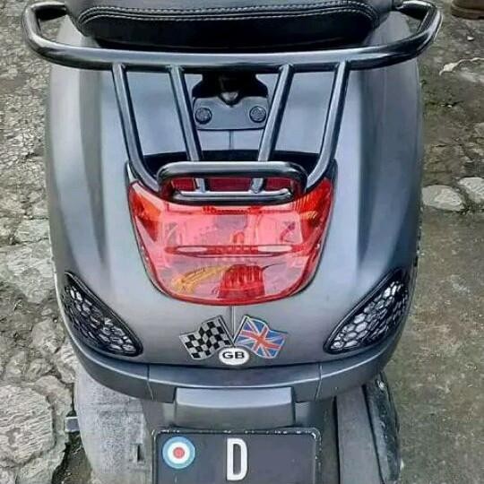 SIAPKIRIM Aksess Behel / Rear Rack Vespa LX LXV dan Vespa S Iget & Lama READY STOCK