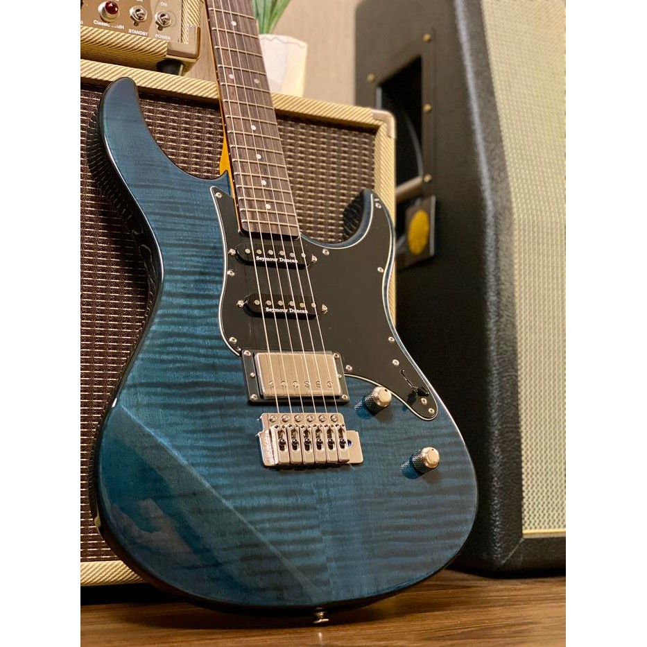 Yamaha Pacifica 612Vii Flame Maple In Indigo Blue