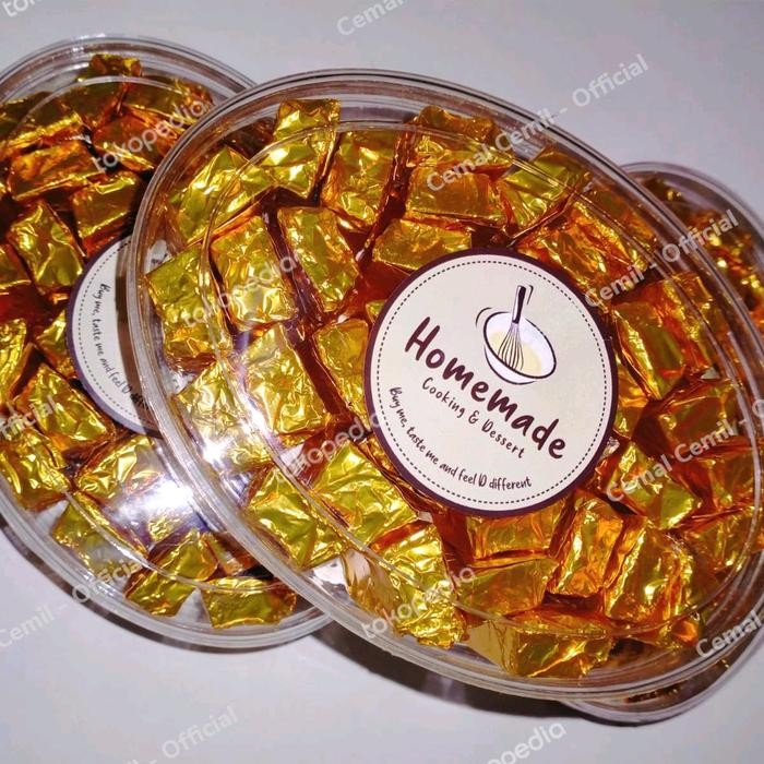 

Coklat LAGIE Toples Oval Volume 250ml All Varian