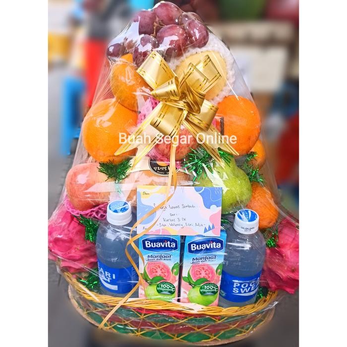 

Parcel buah untuk Pasien DBD