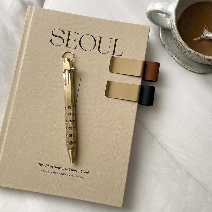 

Pen Holder / Tempat Pulpen / Pen Sleeve / Pen Holder Organizer / Leather Pen Holder / Clip Pen