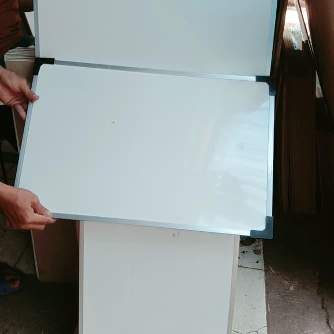 

Ready- Whiteboard Gantung 30 X 45 Nonmagnet