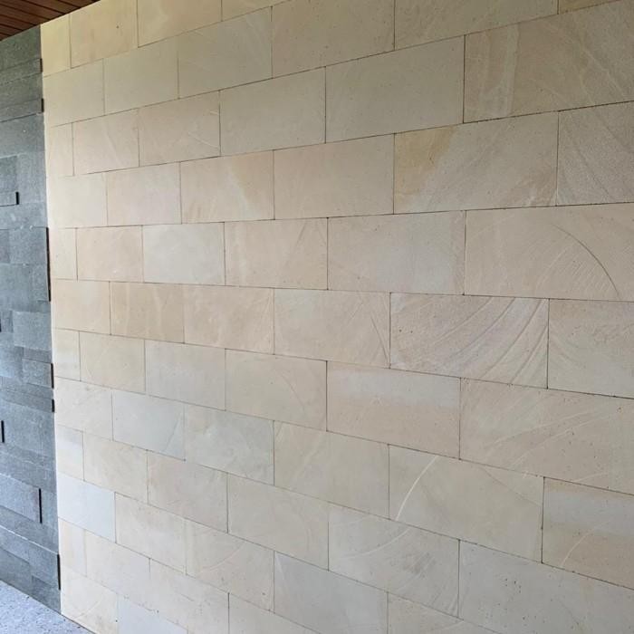 Batu Alam Paras Jogja Cream 30 x 60 *