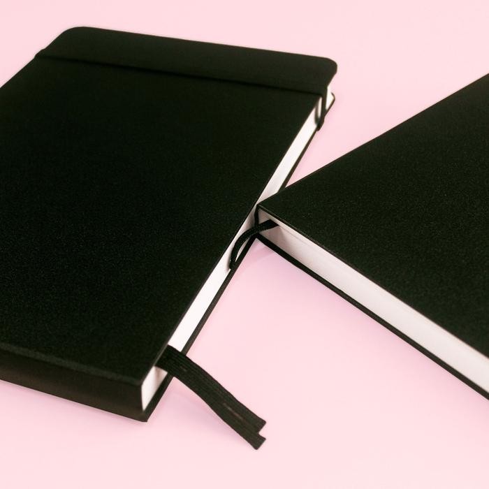 

Terlaris- Bukuqu Sketchbook A5 200 Gsm Hardcover Notebook Gambar/ Lukis/ Cat Air Tebal Kertas Putih