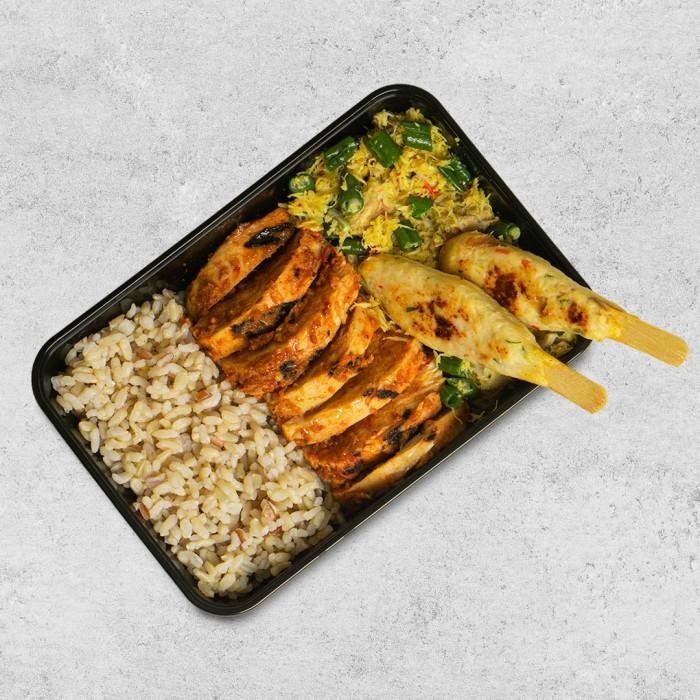 

(Expert) Low Cal Nasi Ayam Bakar Taliwang + Sate Lilit , Lawar Healthy PRep Meal Catering Diet