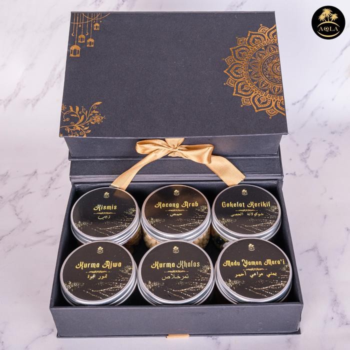 

Oleh Oleh Umroh Dan Haji Paket Box Premium / Paket Kurma Kacang Arab Kismis