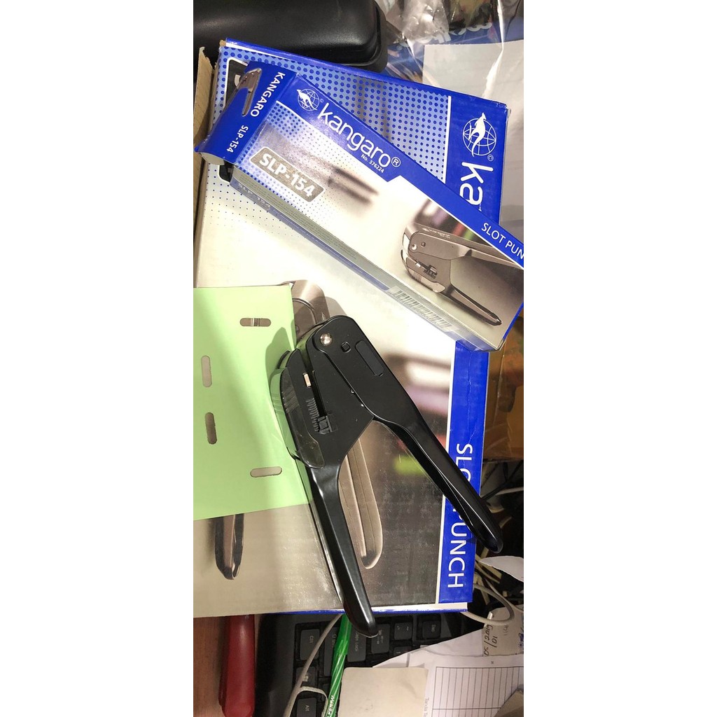 

Promo Pembolong Id Card Oval Slot Punch Kangaro Tbk