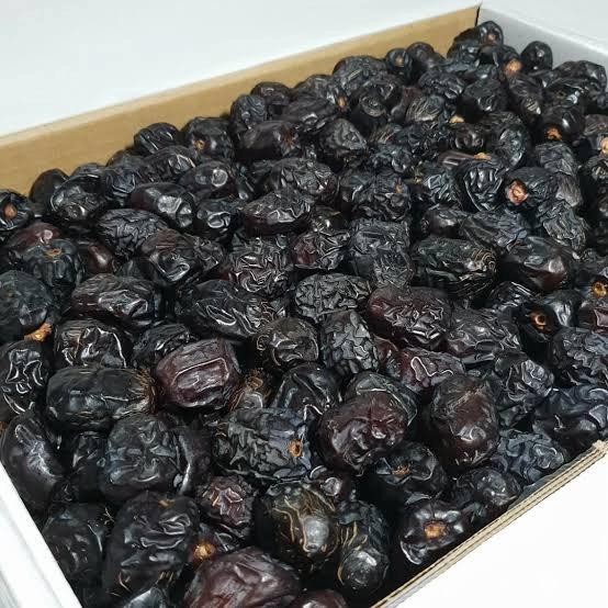 

kurma ajwa 5kg original grade a/kurma ajwa super jumbo 5kg/kurma rosul