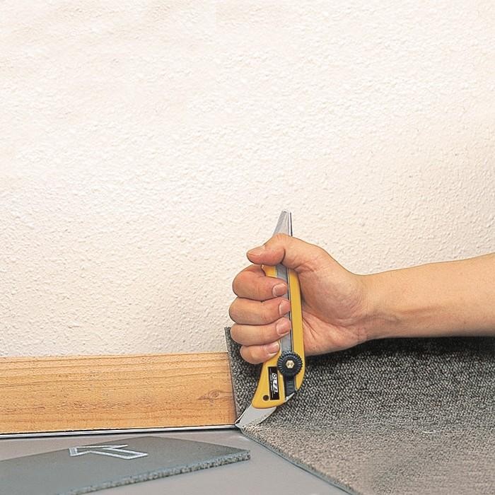 

PISAU CUTTER 18MM OL OLFA CARPET TUCKER KNIFE KODE 62