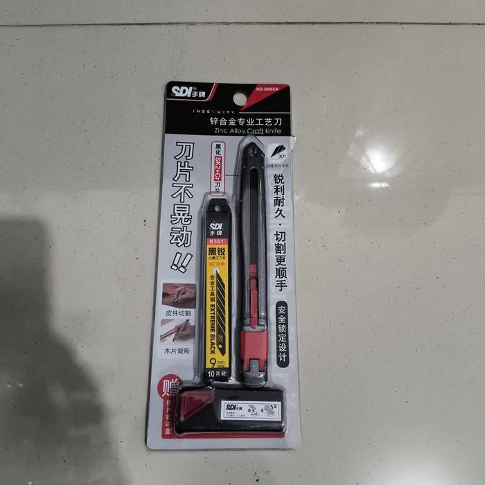 

PISAU SDI CRAFT CUTTER 3006CA ART KNIFE 30 DERAJAT KODE 1149