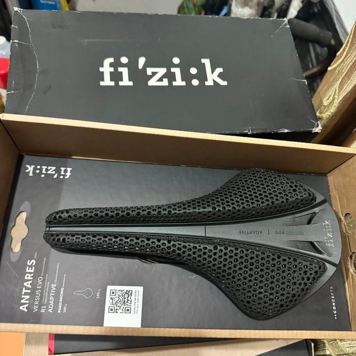 Fizik Antares R1 versus Evo saddle 149