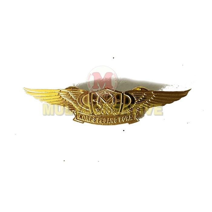 

Wing Korps Pedangpora Pin Wing Korps Pedangpora Full Logam PREMIUM