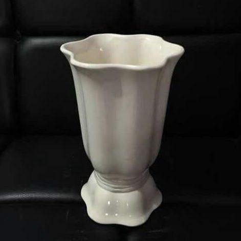 Pot Keramik. (8) Vas Keramik. Vas Keramik Putih. Pot Bunga Putih. Pot